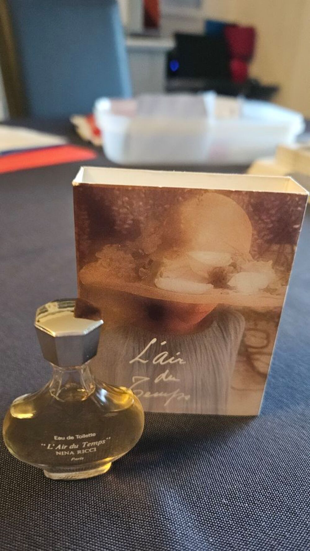 Miniature Nina Ricci l'air du temps avec bo&icirc;te 6 ml 