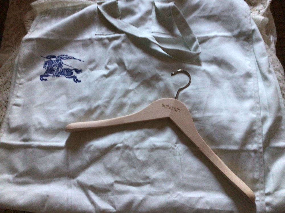 Authentique housse v&ecirc;tement burberry Vtements