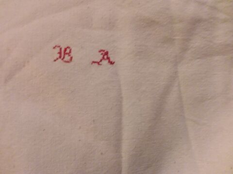 Drap plat ancien monogrammé (C) 10 Digoin (71)
