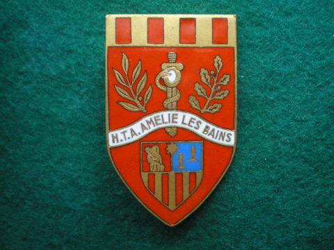 Insigne de Sant - Hpital Thermal des Armes Amlie. 15 Caen (14)