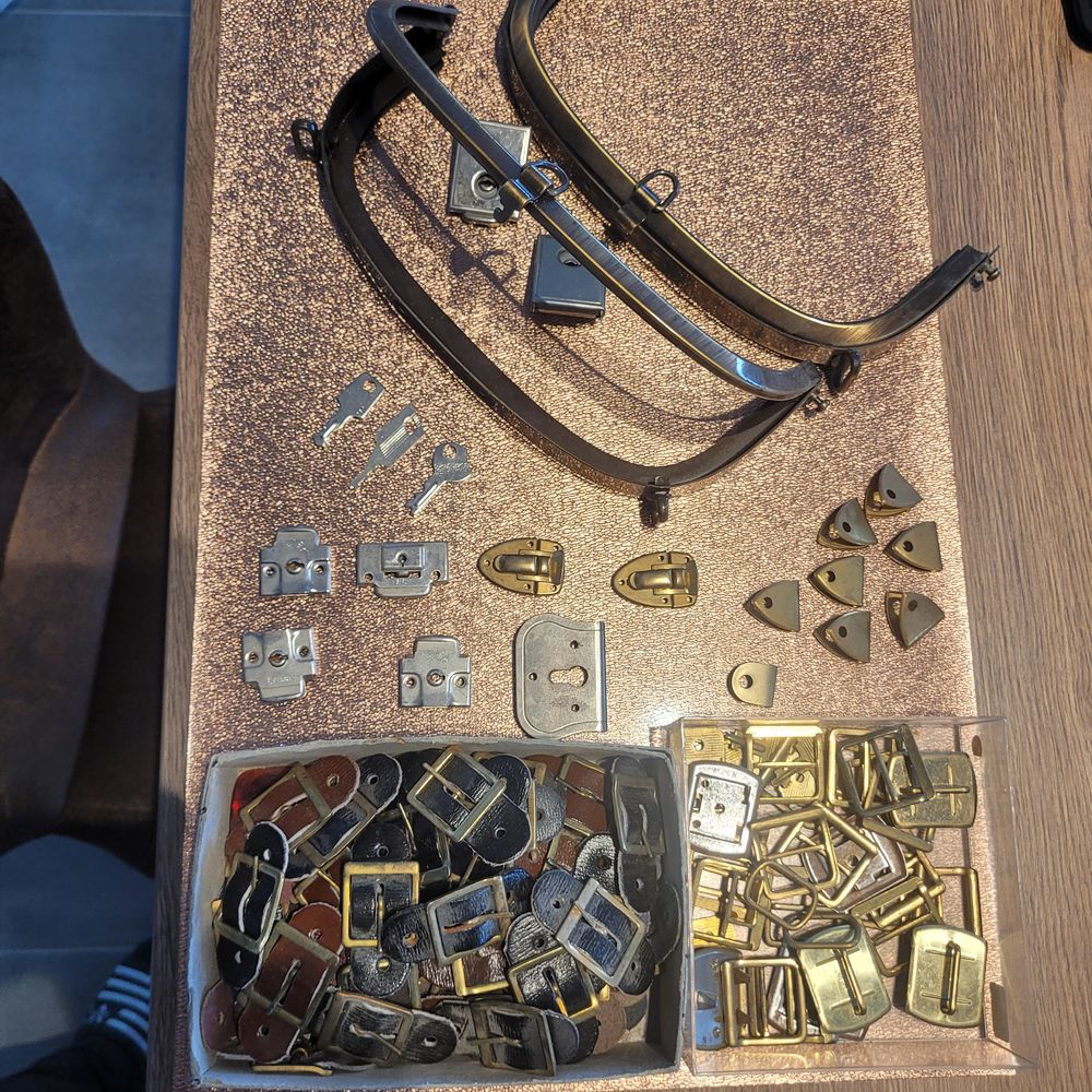 PI&Egrave;CES ACCCESSORS DE MAROQUINERIE / CAGE Maroquinerie