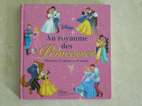 Livre Disney Au royaume des princesses 8 Franqueville-Saint-Pierre (76)