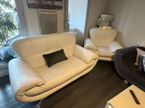 Lot de 2 canaps cuir blanc Chteau d'Ax 330 Toulouse (31)