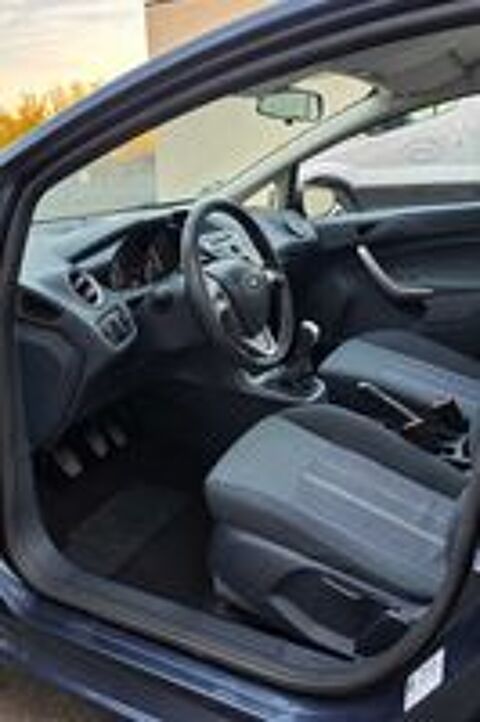 Fiesta 1.4 TDCi 68 Trend 2008 occasion 17000 La Rochelle