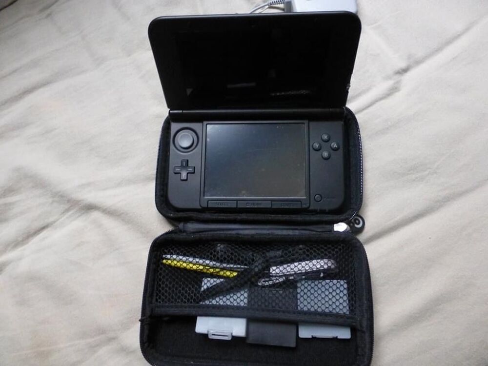 CONSOLE NINTENDO 3DS XL Consoles et jeux vidos