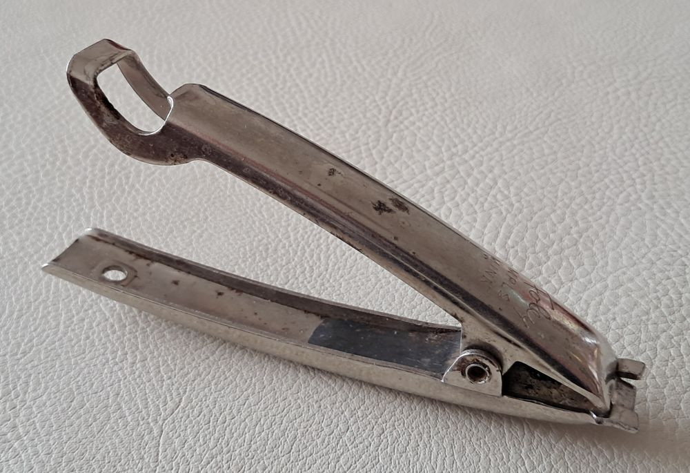 ouvre bouteille d&eacute;capsuleur &agrave; pincer vintage foley 
