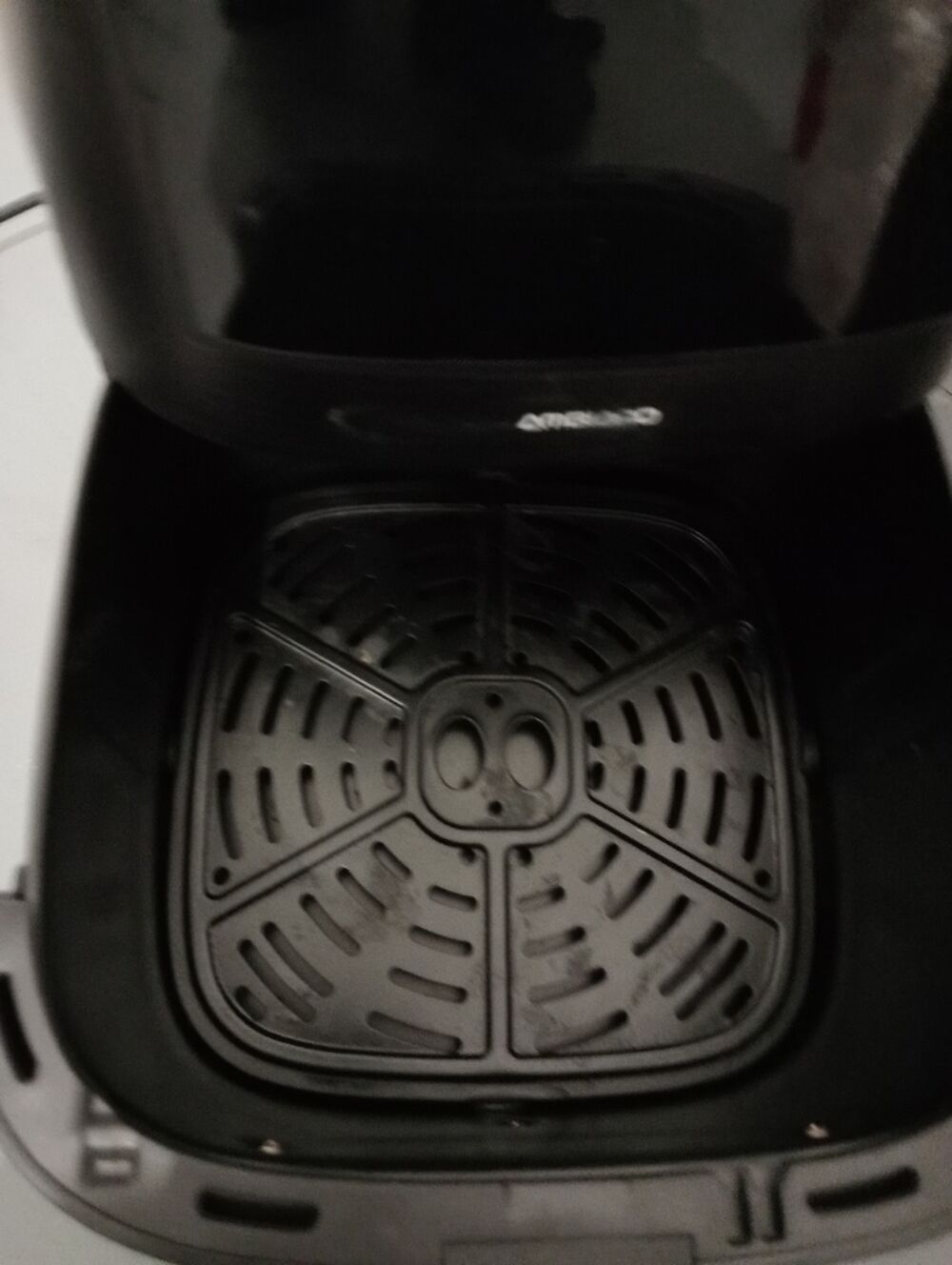 Friteuse sans huile noire Electroménager