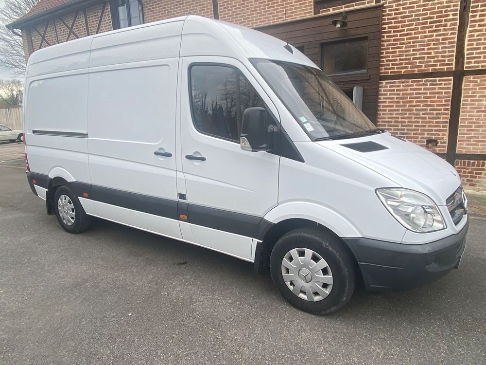Sprinter SPRINTER FGN 209 CDI 32N 2.8t 2008 occasion 80000 Amiens