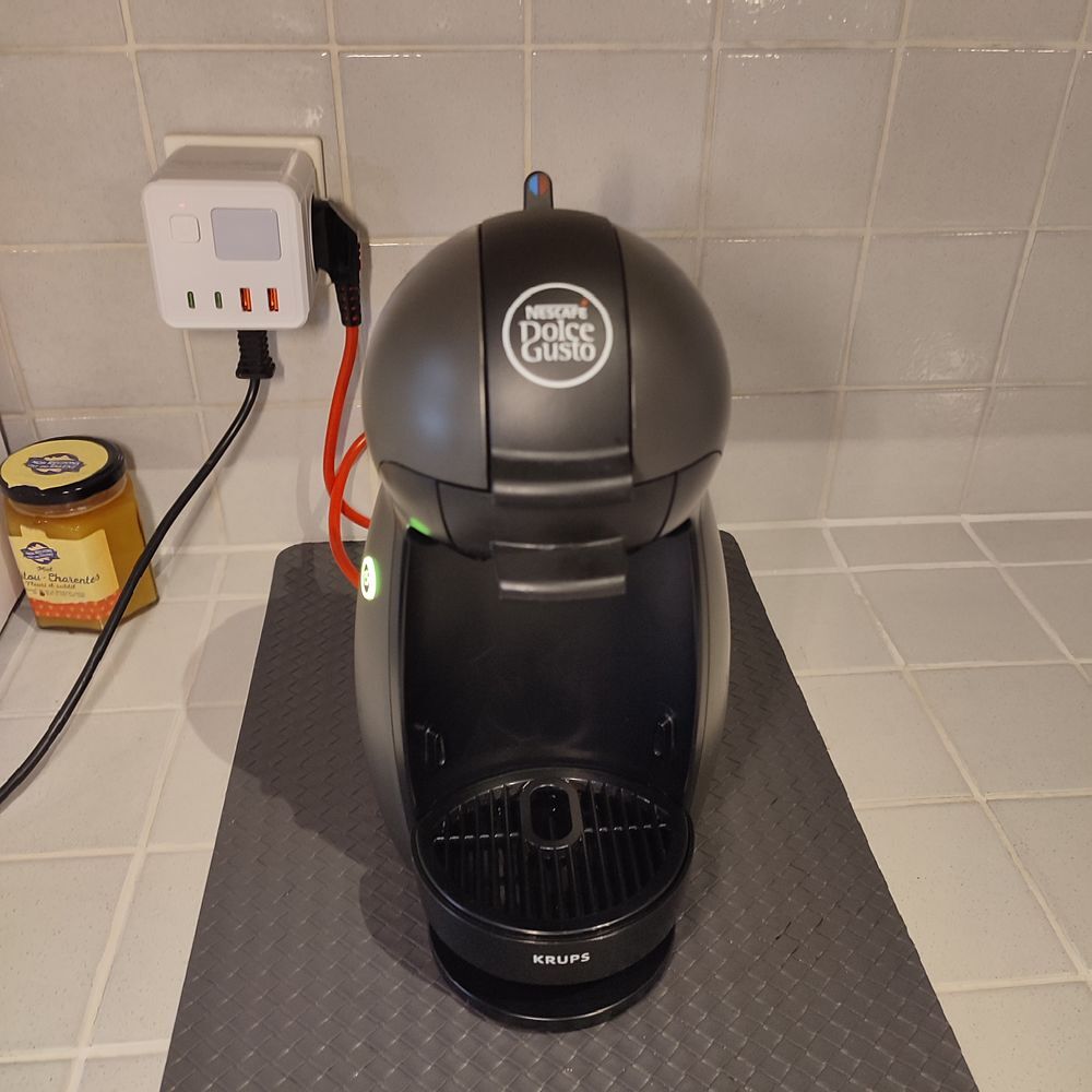 Machine &agrave; caf&eacute; Dolce Gusto Krups Electroménager