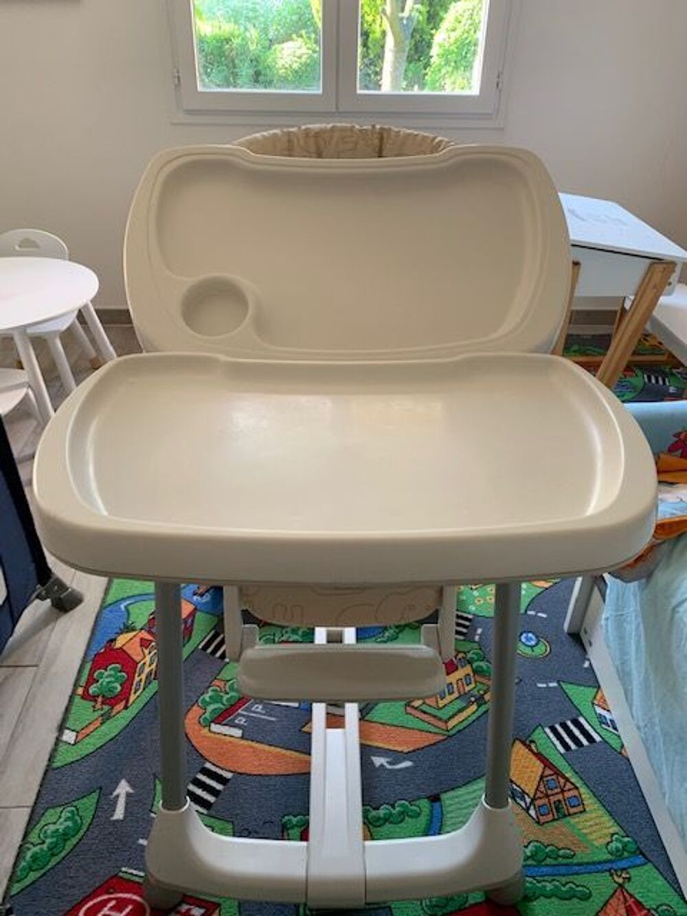 chaise haute b&eacute;b&eacute; Puériculture