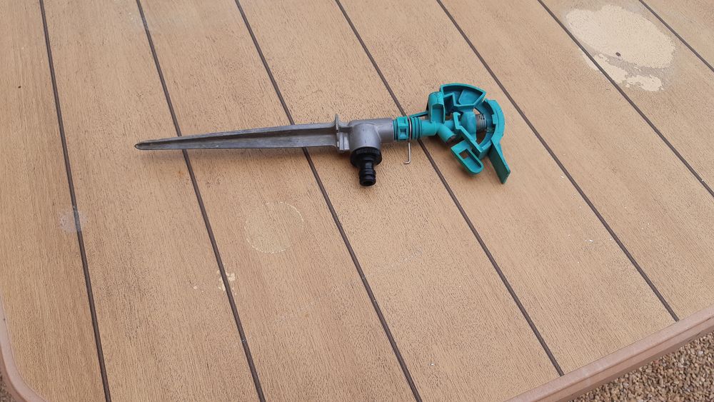 Arroseur r&eacute;glable Bleu Jardin