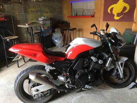 Moto YAMAHA 2002 occasion Mazamet 81200