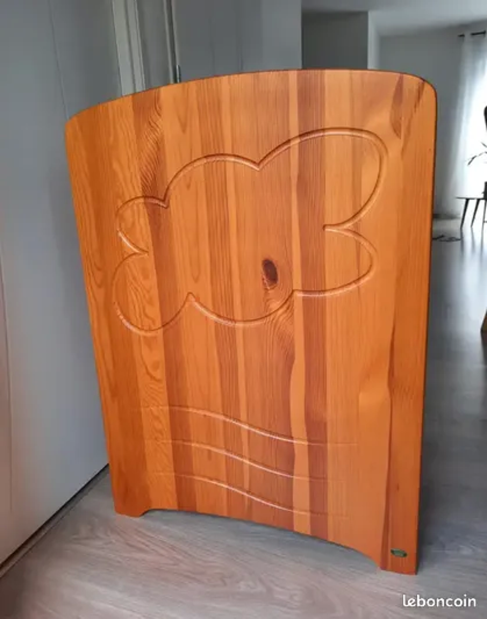 Lit b&eacute;b&eacute; en bois Mobilier enfants
