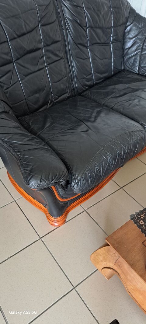 Banquette et fauteuil en cuir noir 350 Sainte-Adresse (76)