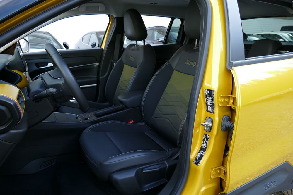 Avenger 115kW 4x2 Altitude 2023 occasion 13600 La Ciotat