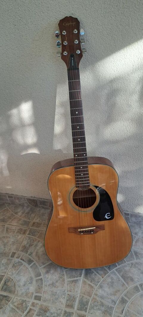 Belle Guitare GIBSON  Epiphone  La Ferté (39)