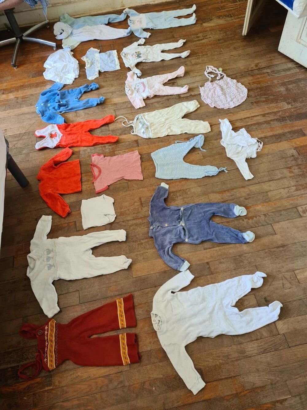 V&ecirc;tements - Habits - Linges Pour B&eacute;b&eacute; G/ F. Made In FRANCE Vêtements enfants