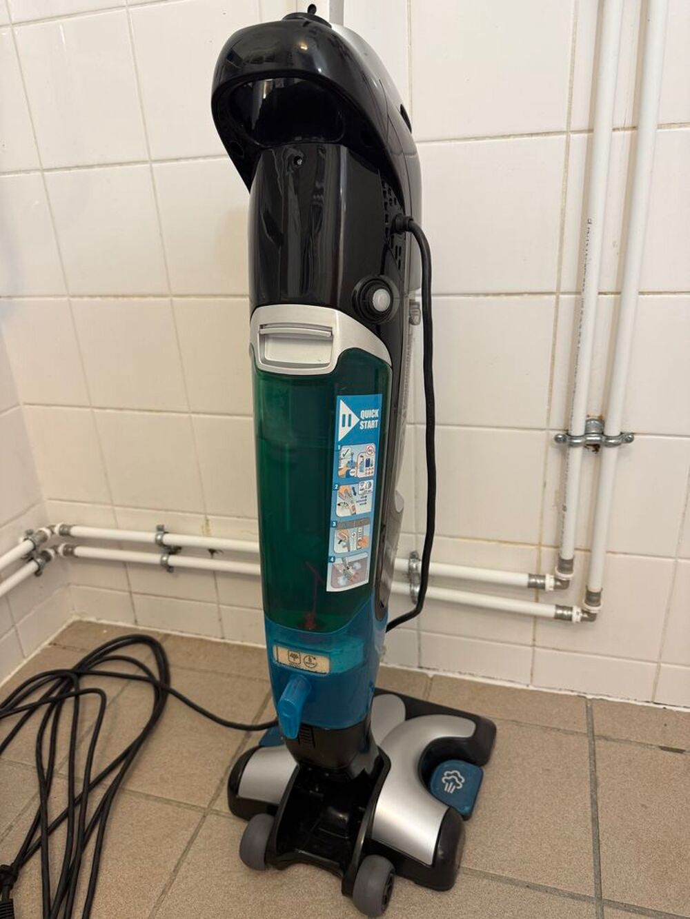 Rowenta Clean &amp; Steam nettoyeur vapeur aspirateur en parfait &eacute;tat de marche tr&egrave;s propre TBE Electroménager