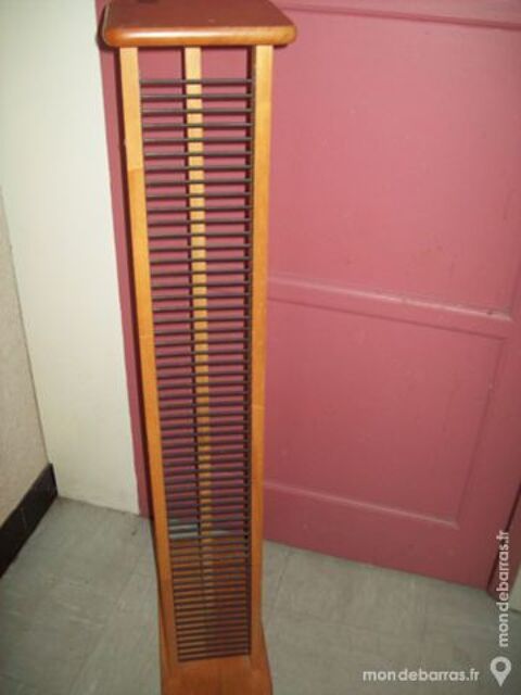 tour � CD en sapin 10 Lyon 8 (69)