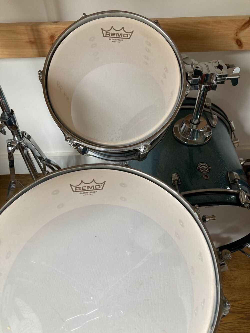 Batterie + cymbales low volume + tabouret Instruments de musique
