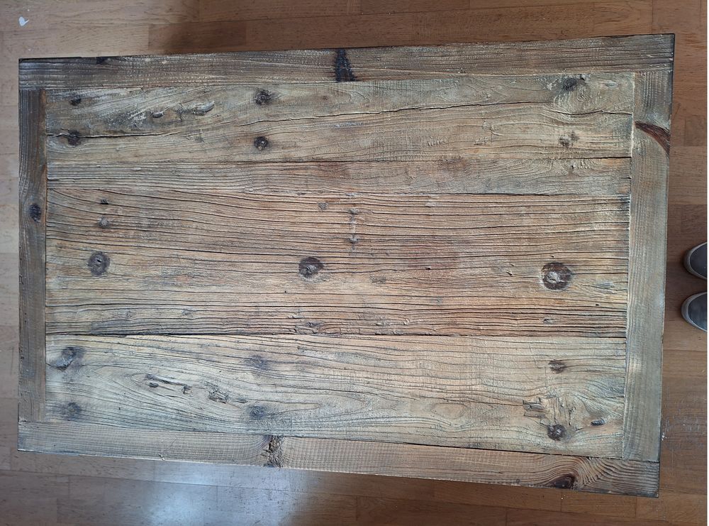 Table basse &agrave; roulettes - style brut et industriel Meubles