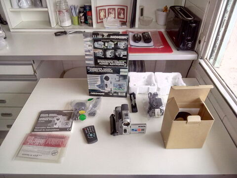 Camescope Mini DV Stro Numrique : 120 Marseille 8 (13)