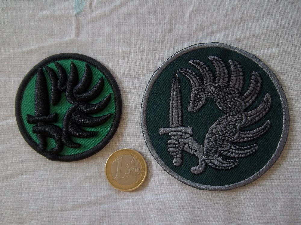 lot &eacute;cussons insignes l&eacute;gion &eacute;trang&egrave;re collection militaire 