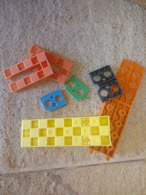 Cales crant�es assortiment de 5 �paisseurs pour menuiserie 35 Lissac-et-Mouret (46)