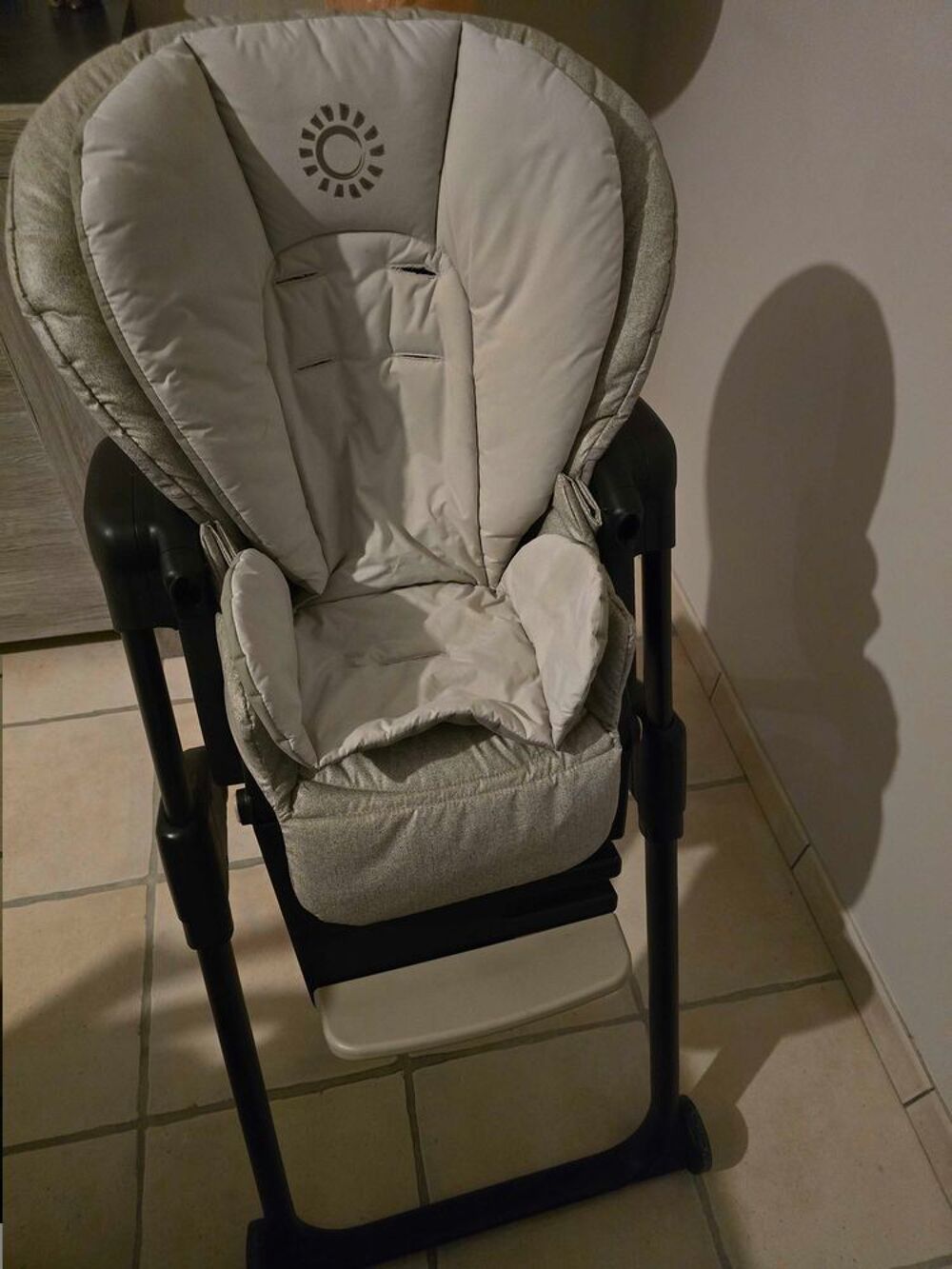 chaise haute b&eacute;b&eacute; Mobilier enfants