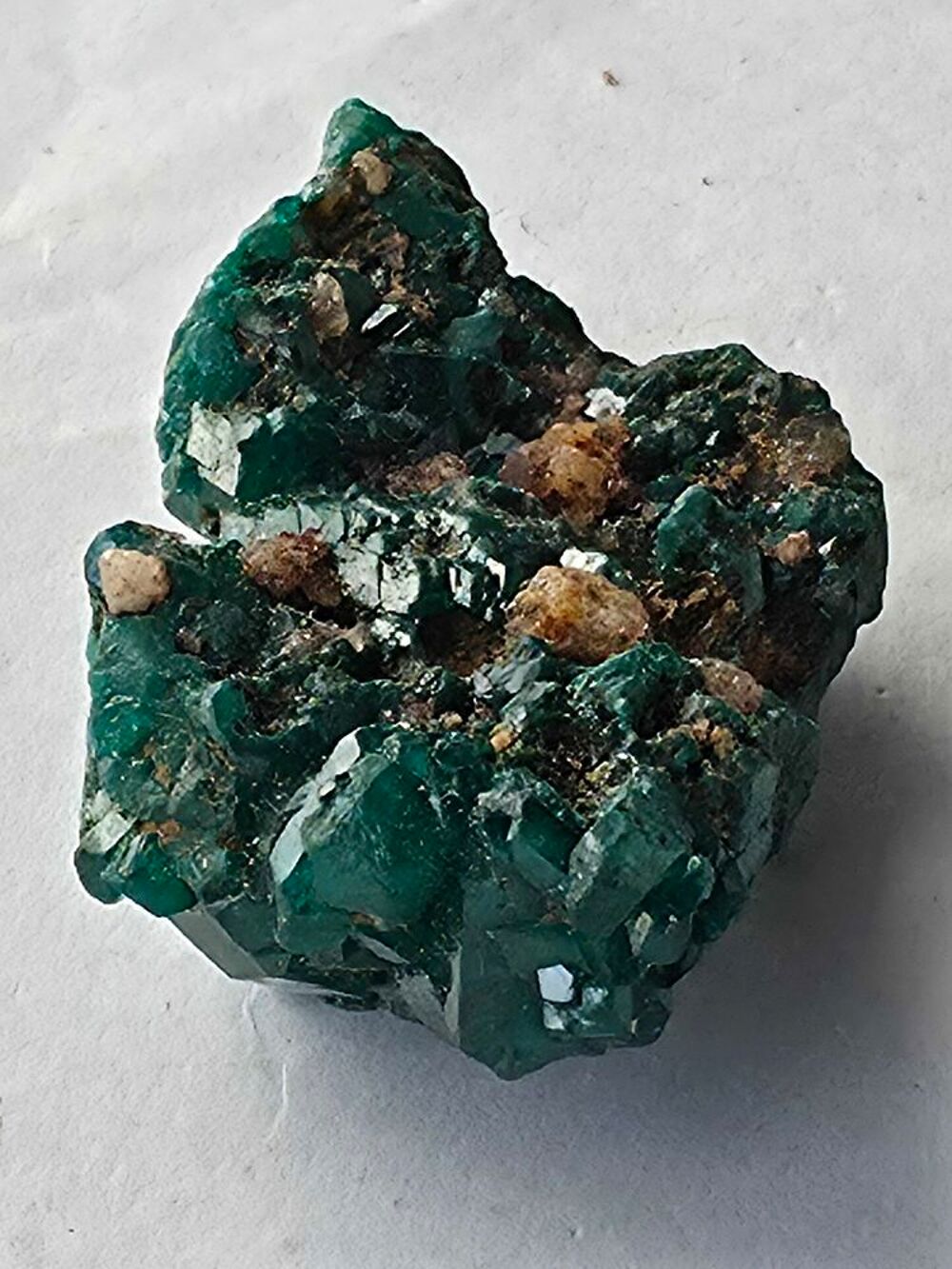 Min&eacute;ral Rare : Dioptase sur Matrice du Katanga (RDC)-27g 