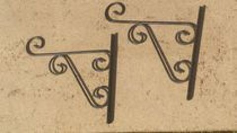 4 accroches pots en fer forg� 5 M�rignies (59)