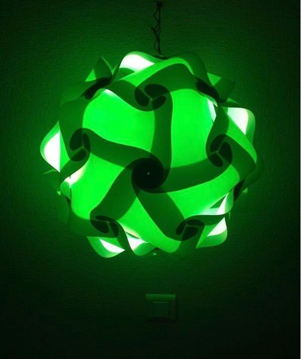 LAMPE PUZZLE AMBiENCE VERTE 40 cm DIAM&Egrave;TRE
Décoration