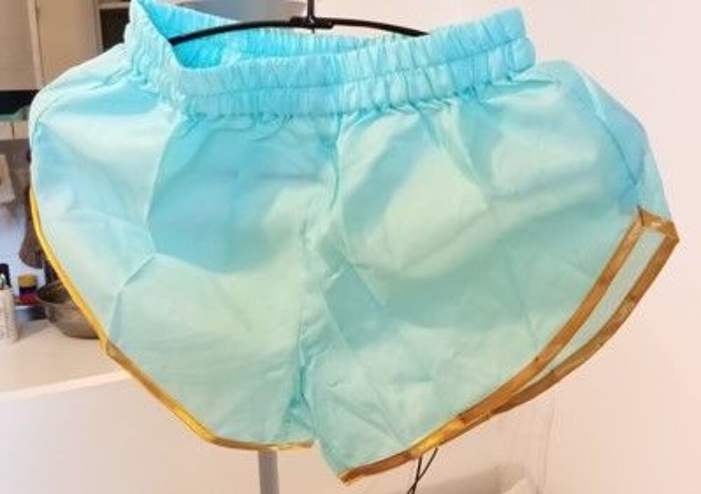Short Nylon polyamide Vintage turquoise-marine Taille S 40 
Vêtements