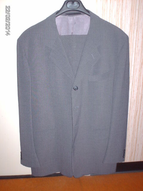 Costume Gris Louhans (71)