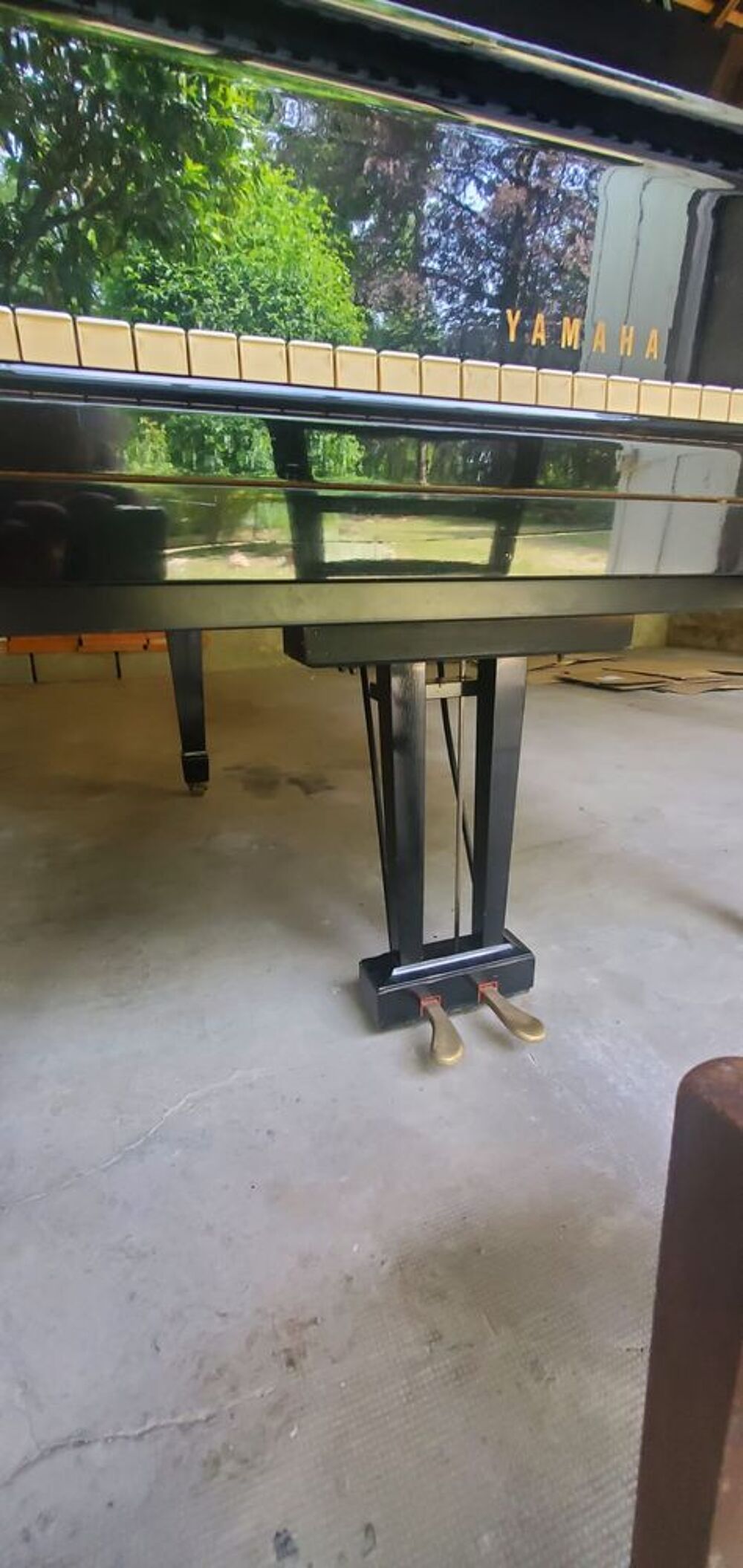 Piano &agrave; queue Yamaha G2 laqu&eacute; noir Instruments de musique