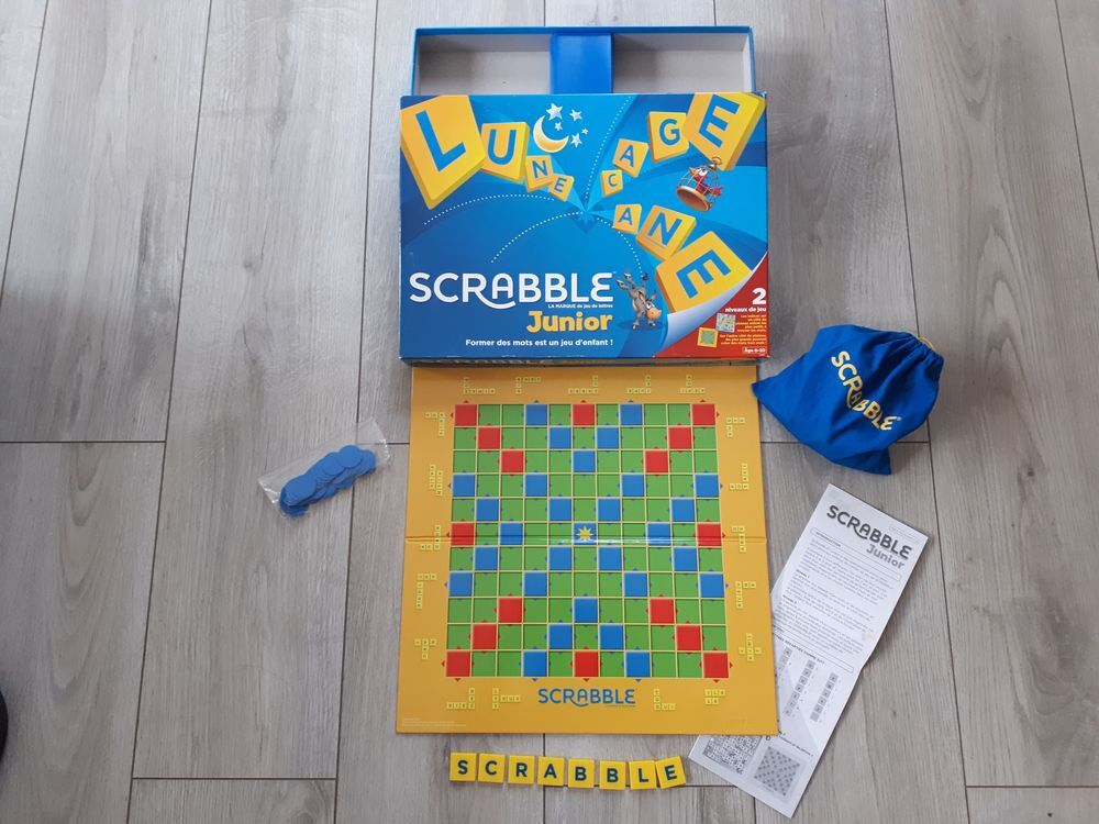 Achetez jeu scrabble junior quasi neuf, annonce vente à Cergy (95)  WB166181515