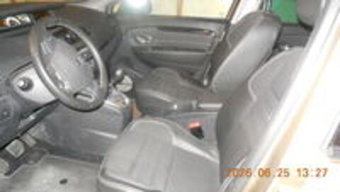 Grand Sc&eacute;nic III Grand Sc&eacute;nic TCe 130 Energy Bose Edition 5 pl 2014 occasion 78800 Houilles
