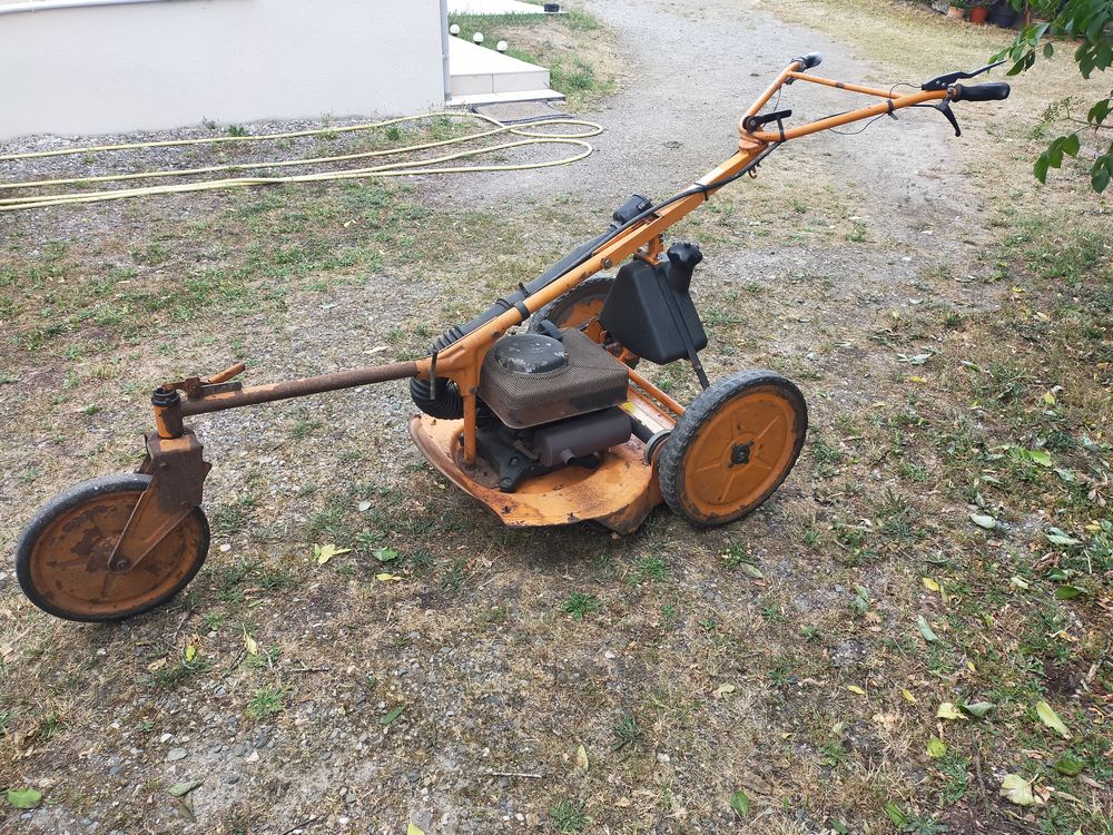 Tondeuse d&eacute;broussailleuse AS-MOTOR Jardin