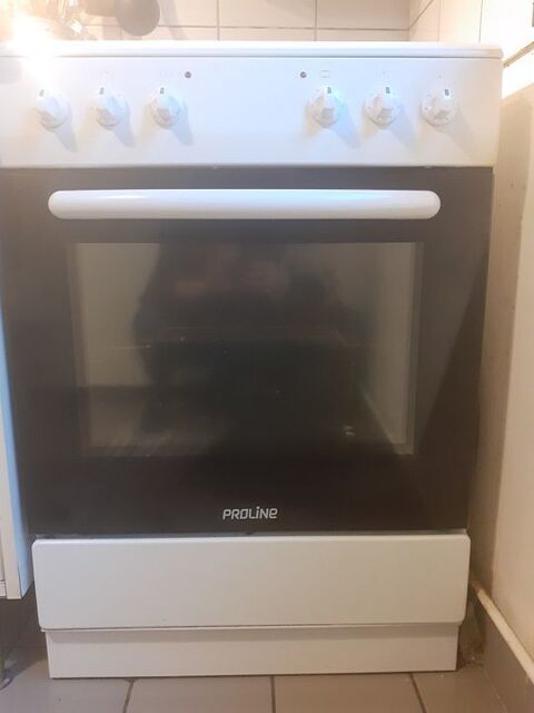 Cuisinire vitrocramique Proline 200 Gonesse (95)
