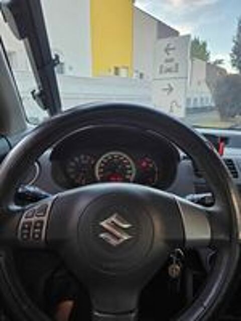 Swift SWIFT 1.3 GLX 2010 occasion 95220 Herblay