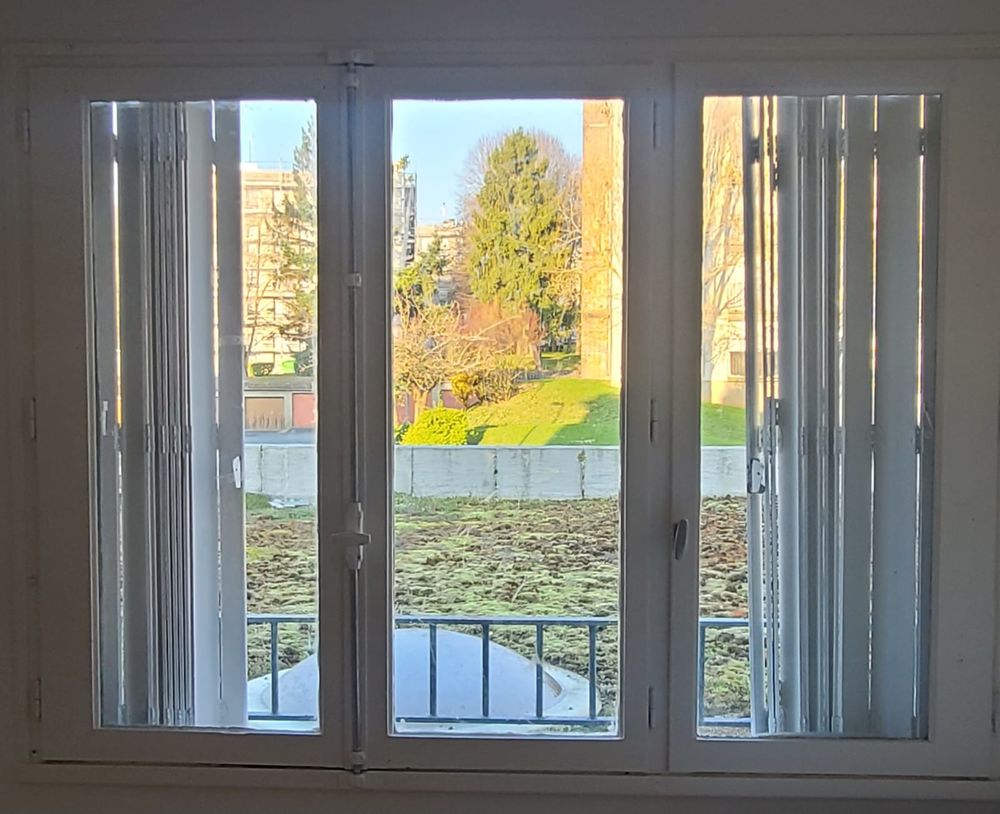 Lot de 5 fen&ecirc;tres bois + porte-fen&ecirc;tre ? bon &eacute;tat Bricolage