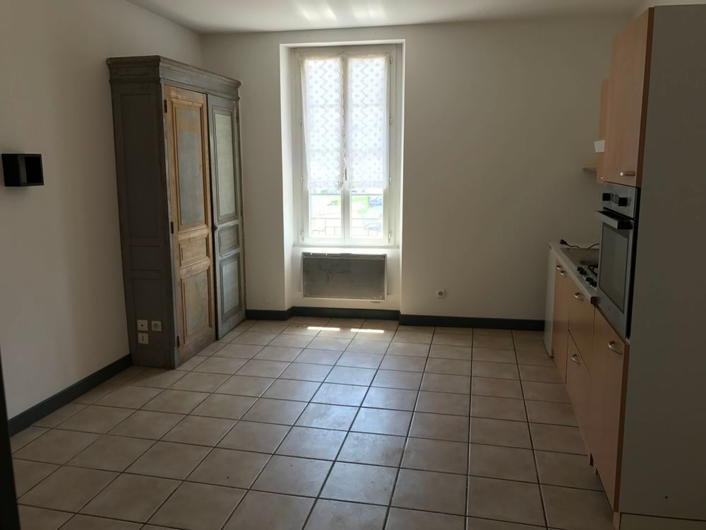 Vente Appartement lot de 2 appartements 55m2 +35 m2 + 1 garage Idéal, investisseur. 12000€ de revenus annuel Castres
