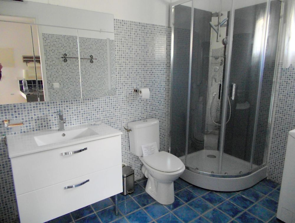 Location Maison LUBERON - BASTIDON T2 TT CONFORT (1-2 pers), TERRASSE, 
PARK Lourmarin