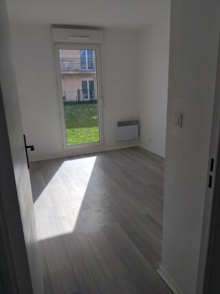  Appartement � vendre 3 pi�ces 63 m� Sens