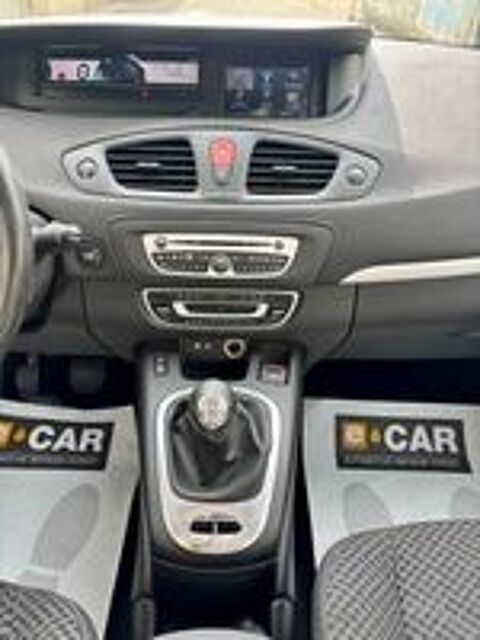 Sc&eacute;nic III Scenic III dCi 95 FAP eco2 Expression Euro 5 2010 occasion 95330 Domont