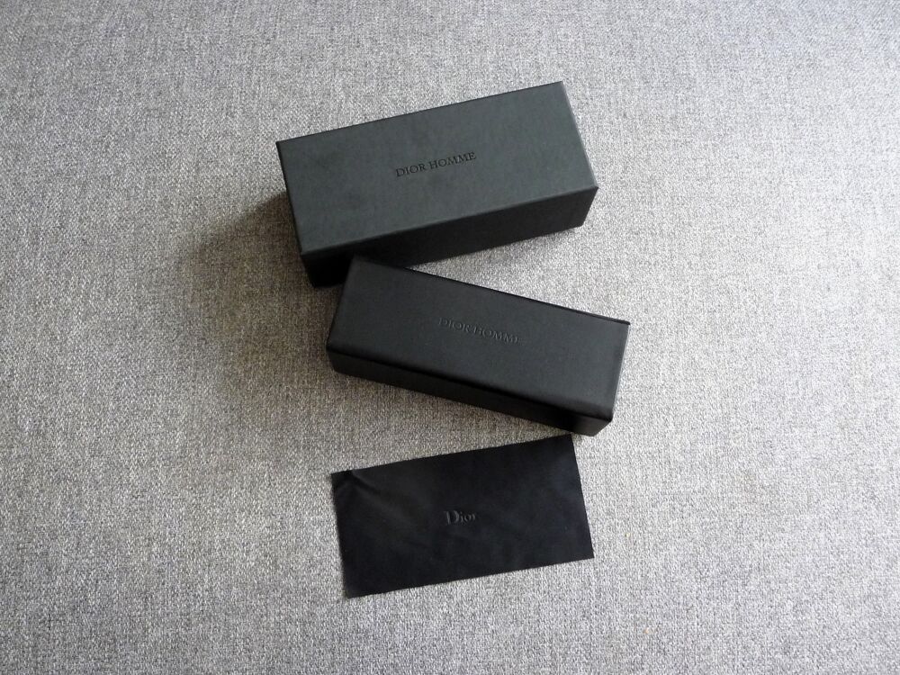 Etui &agrave; Lunettes Rigide Rectangle Noir dans Boite- Dior Homme Maroquinerie
