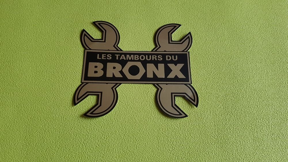 LES TAMBOURS DU BRONX 