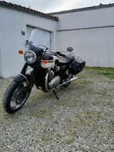 TRIUMPH 2017 occasion 17000 La Rochelle