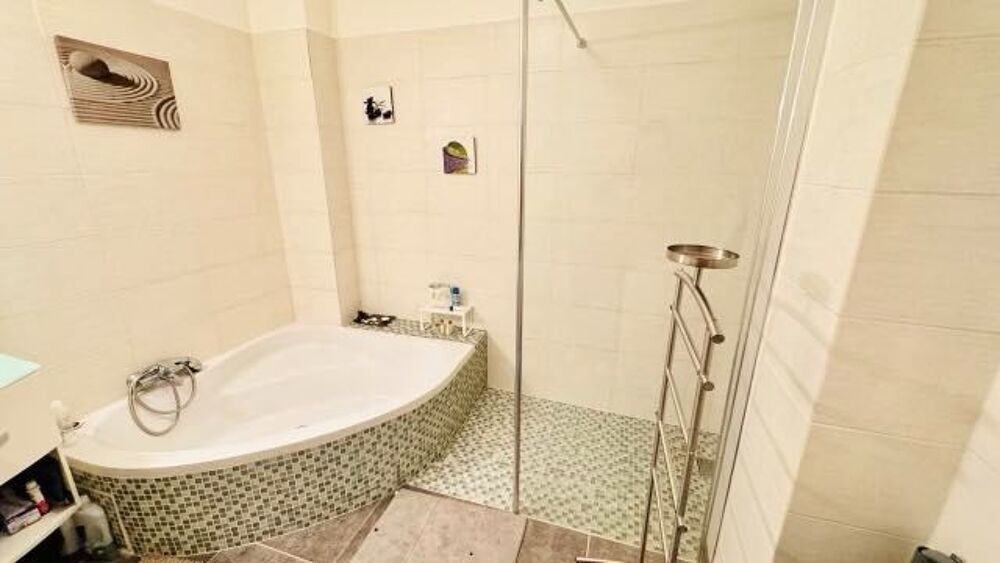 Vente Appartement [RARE] T3/T4 rénové avec parking au coeur d'Aix Aix-en-provence