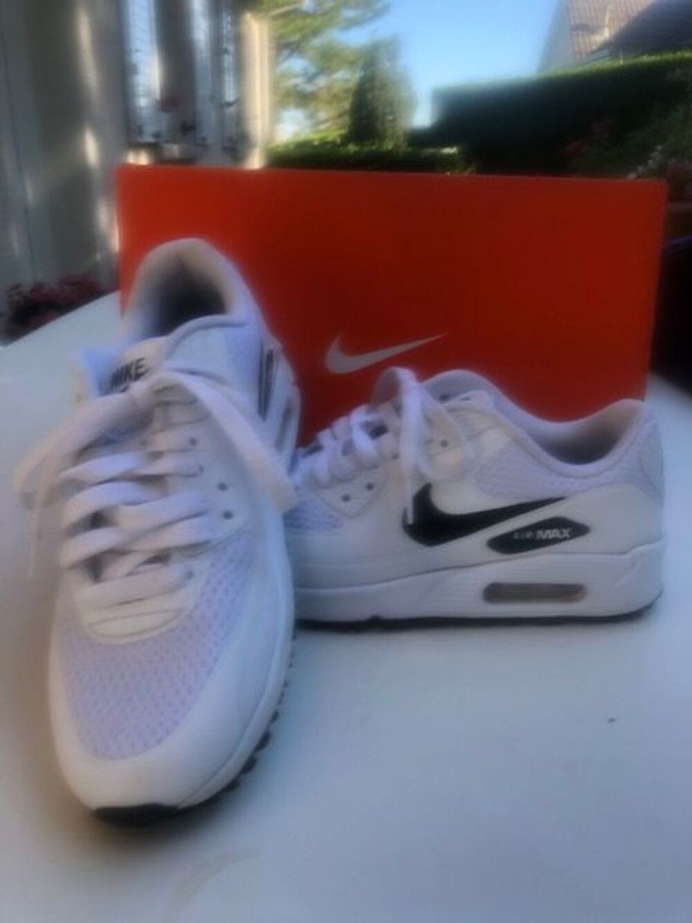 CHAUSSURES DE GOLF FEMMES POINTURE 36,5 NIKE mod&egrave;le AIR MAX Sports